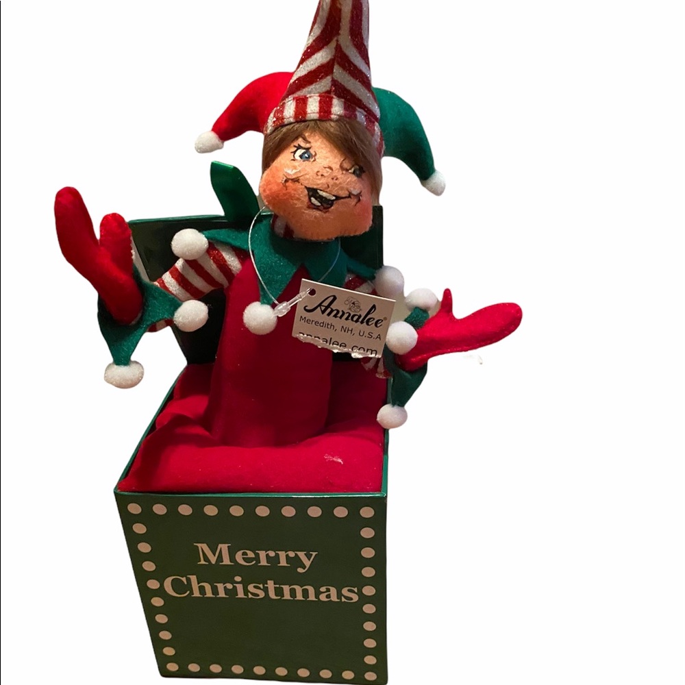 Annalee 9” elf in a box holiday decor nwt - Picture 1 of 7